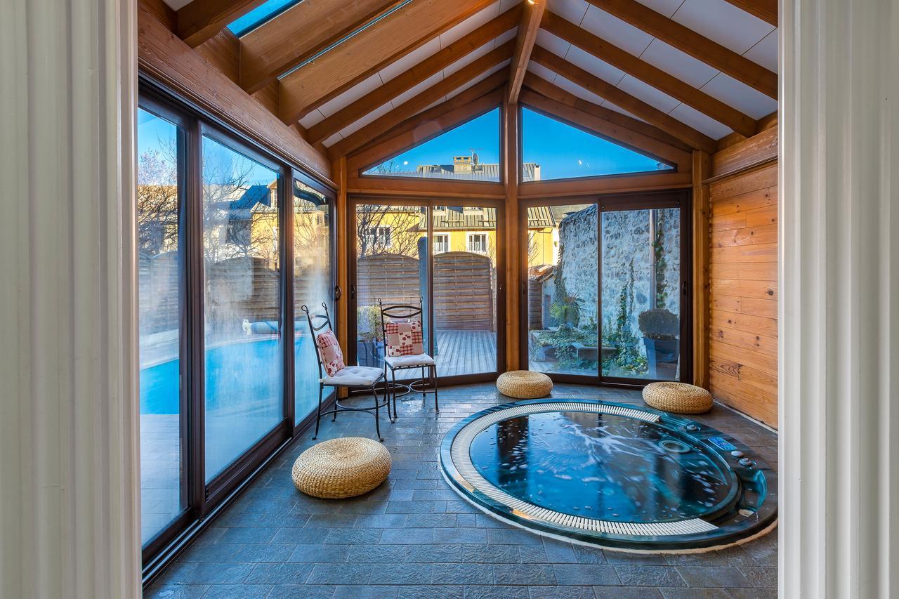 Le Rendez Vous De Vauban Gites & Spa Mont-Dauphin Eksteriør bilde